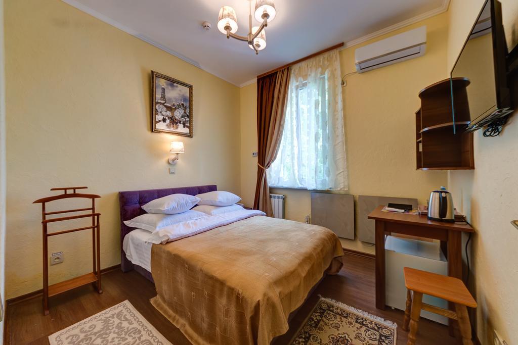 Aleksandria Hotel Kiev Exterior foto